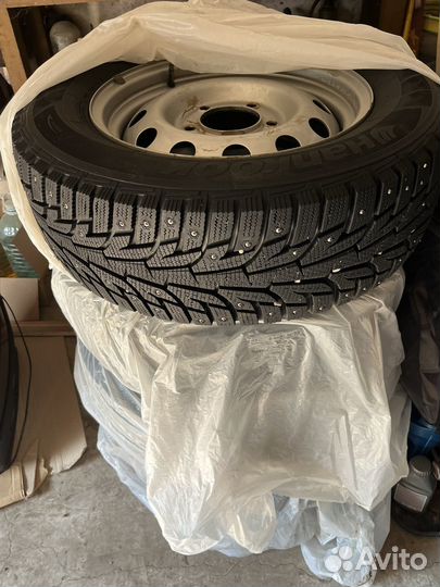 R16 Hankook Winter I'Pike 215/65, PCD 5x139.7 DIA 98.5