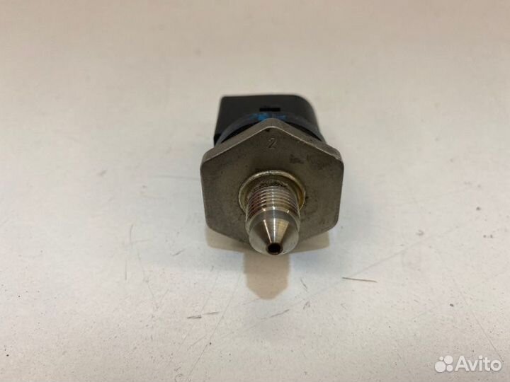 Датчик давления топлива Audi A6 C6 2.0 2008