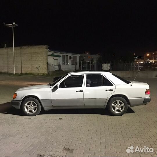 Mercedes-Benz W124 2.3 МТ, 1992, 311 000 км