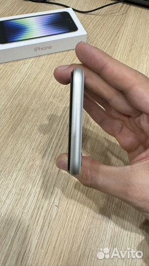 iPhone SE (2022), 128 ГБ