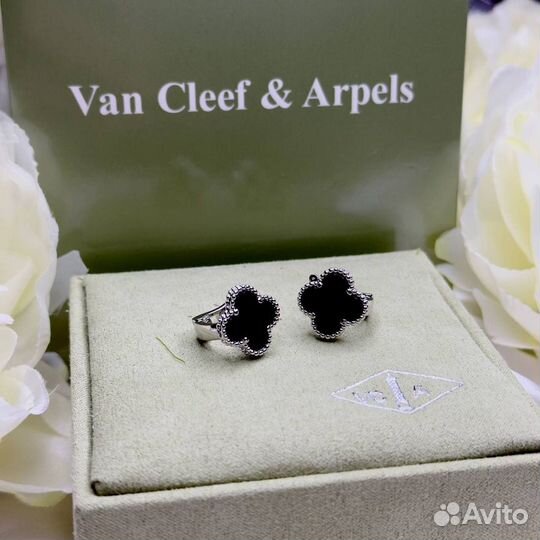 Комплект Van Cleef оникс в серебре