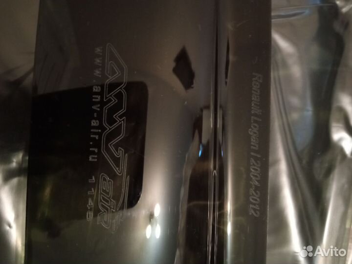 Ветровики на Рено Логан 1