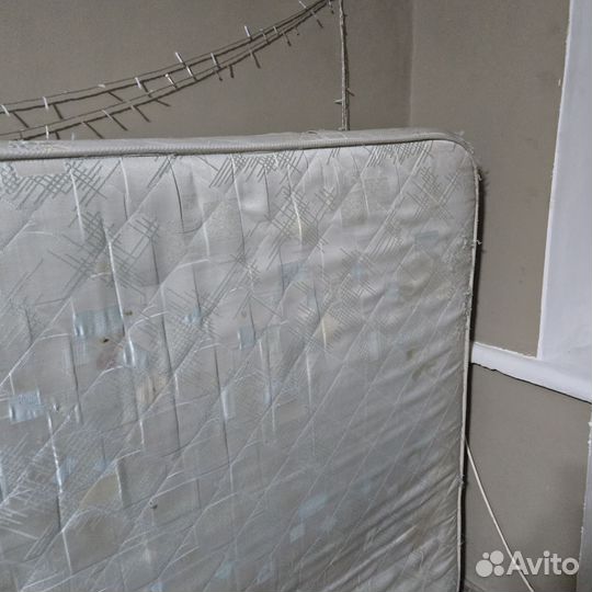 Матрас 140х200 бу