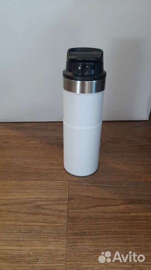 Термокружка Stanley Classic