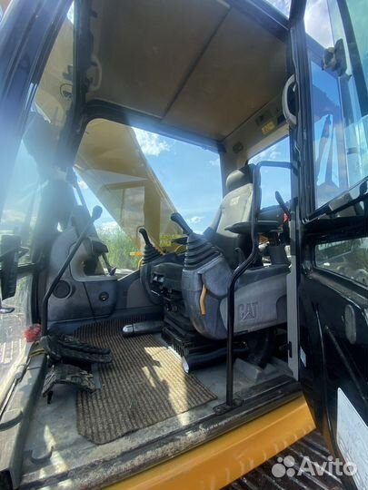 Гусеничный экскаватор CAT 324D L, 2011