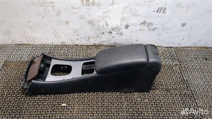 Консоль салона Mercedes C W203, 2005