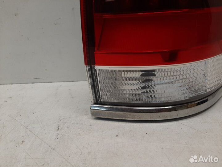 Фонарь задний правый Toyota Land Cruiser 200 2016