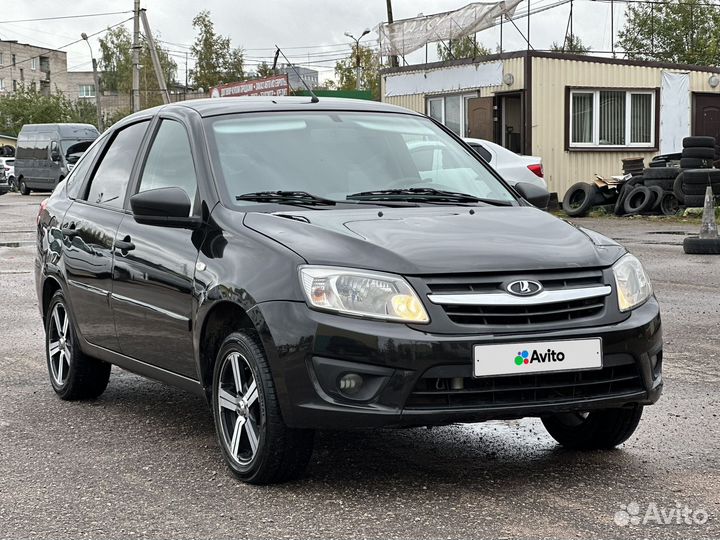 LADA Granta 1.6 МТ, 2015, 111 000 км