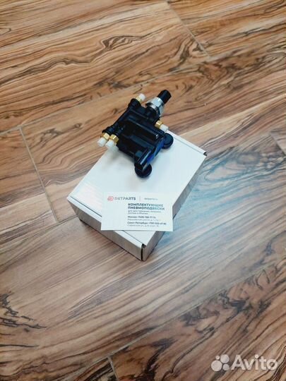 Блок клапанов ресивера Range Rover L320 new