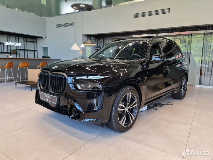 BMW X7 3.0 AT, 2022