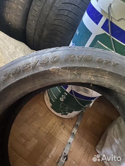 Pirelli P Zero 245/40 R18