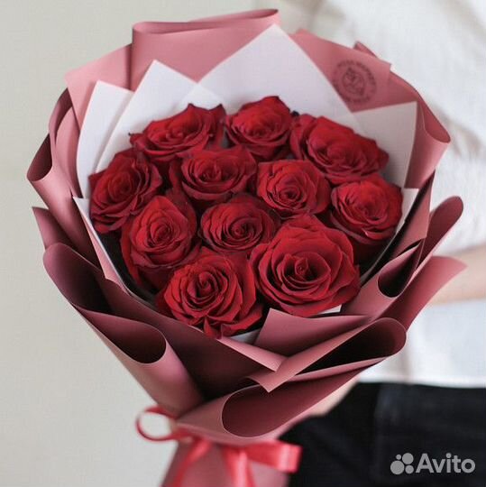 Букет из 11 красных роз доставка Иркутск