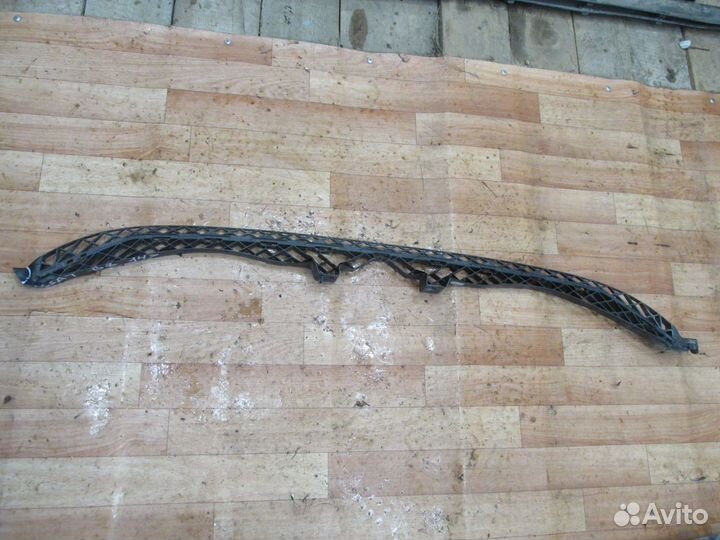 VW passat (B8) 2014 Направляющая переднего бампера