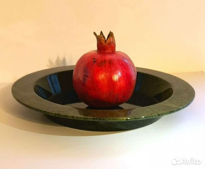 Тарелка из нефрита 24,5 см