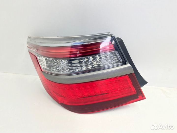 Фонарь наружный левый Toyota Camry V55 2grfe