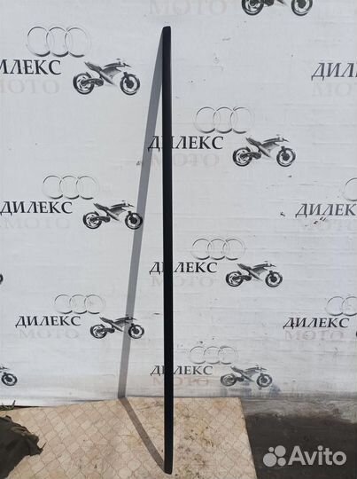 Рейлинг правый (планка на крышу) Audi Q7 2005