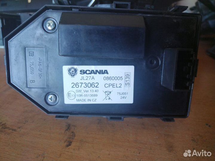 Панель приборов Scania