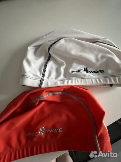 2 шапочки для купания