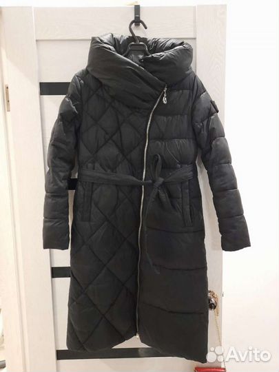 Пальто женское 42 44 зимнее с капюшоном