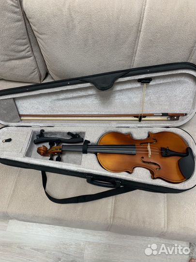 Скрипка 4/4 разыгранная для начинающих