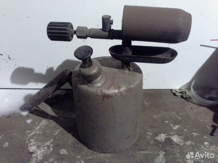Лампа керосиновая