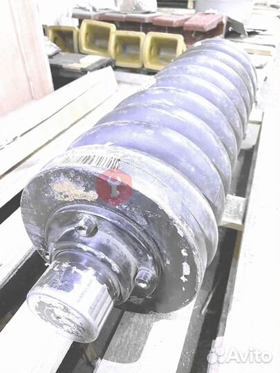 Натяжитель гусеницы Hitachi ZX330