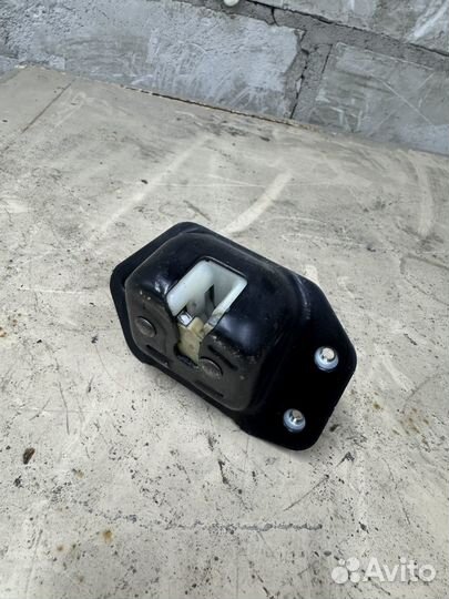 Замок крышки багажника nissan x-trail t32