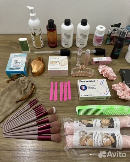 Огромный пакет косметики новой цена за все