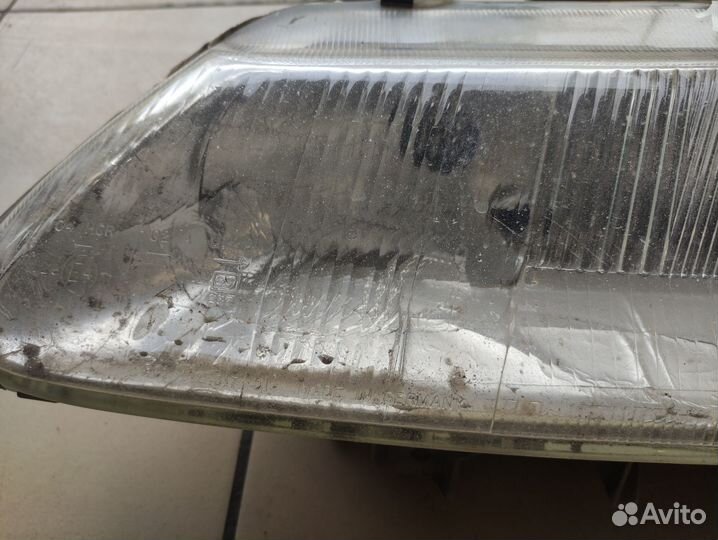 Фара левая renault laguna 1