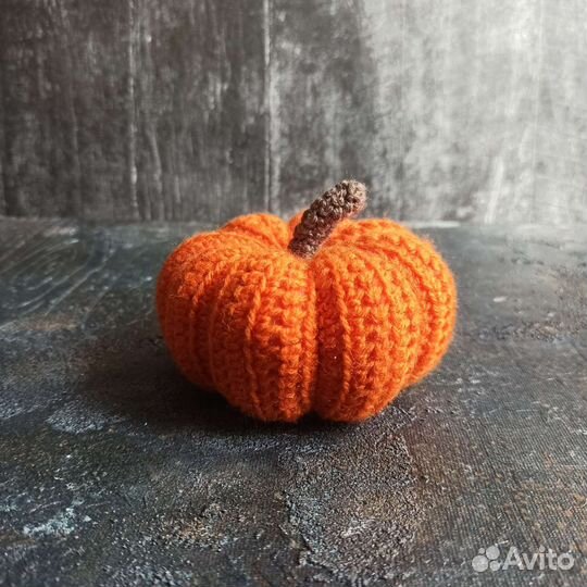 Вязаная декоративная тыква