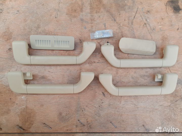 VW Touareg 7L ручка потолка салона