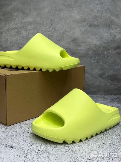 Шлепки Adidas Yeezy slide yellow