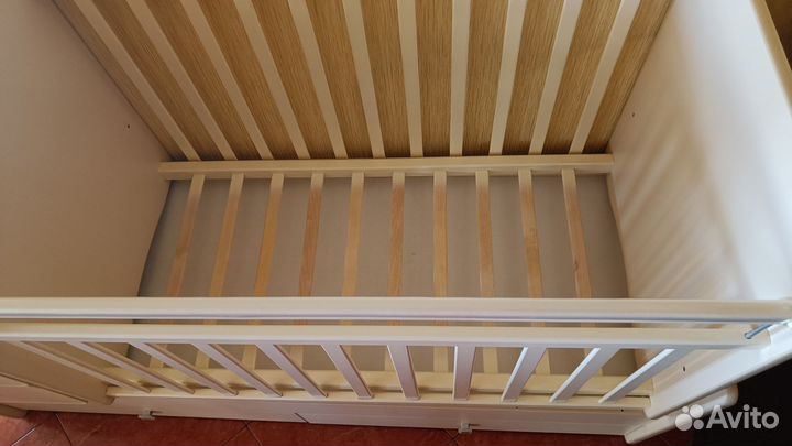 Детская кроватка трансформер с маятником