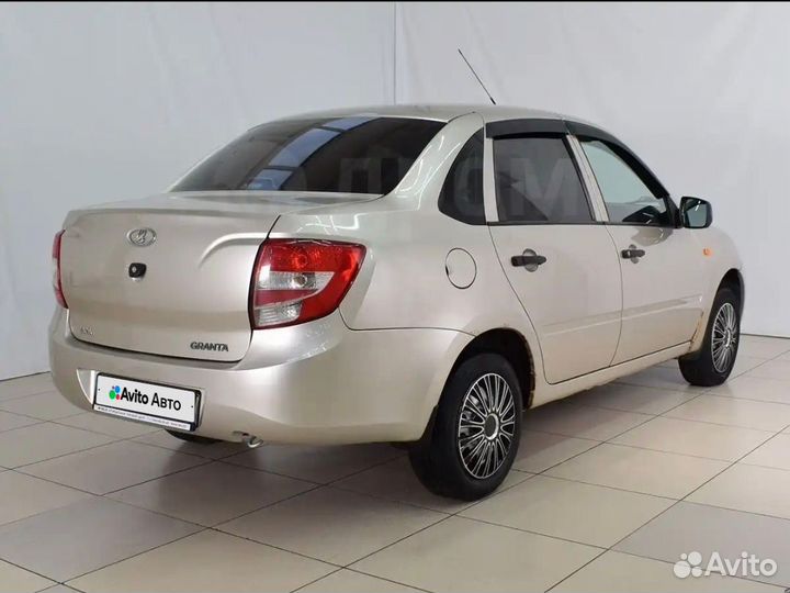 LADA Granta 1.6 МТ, 2013, 137 288 км