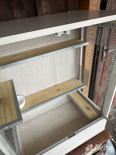 Витрина б/у и шиншиллы