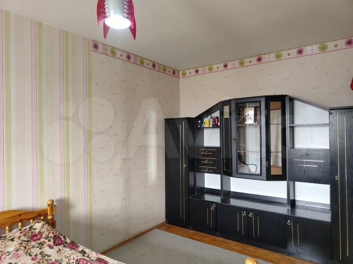 2-к. квартира, 70 м², 8/17 эт.