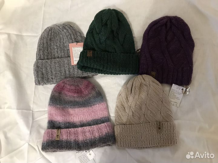 Шапка на весну осень демисезон ручная работа