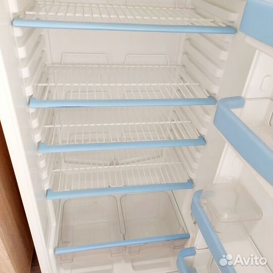 Холодильник бу indesit