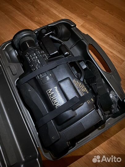Видеокамера panasonic m3000