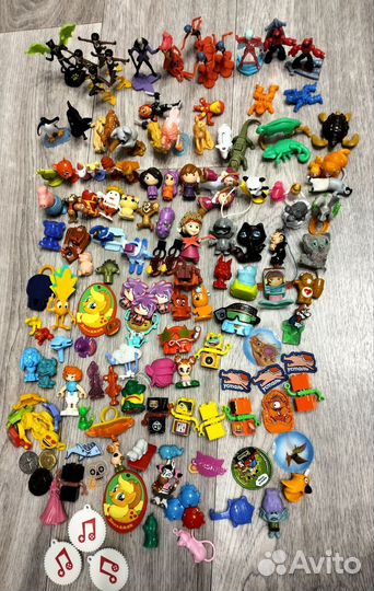 Киндер игрушки коробкой