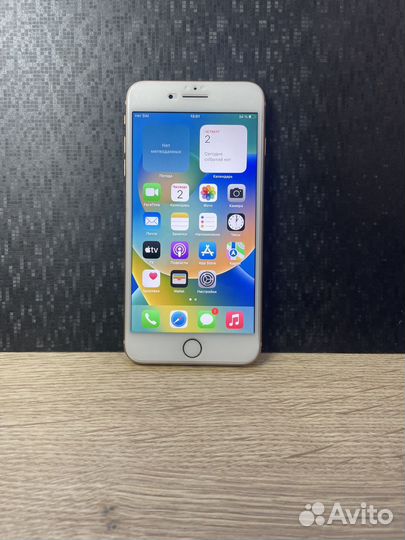 iPhone 8 Plus, 64 ГБ