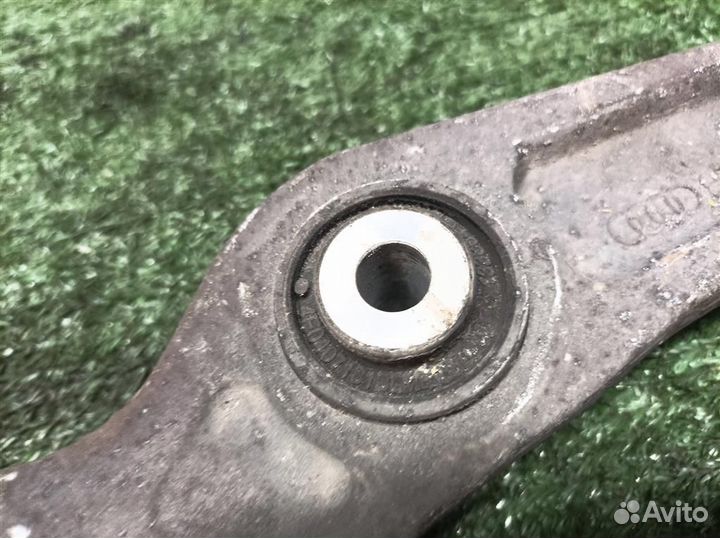 Рычаг передний нижний левый Audi Q5