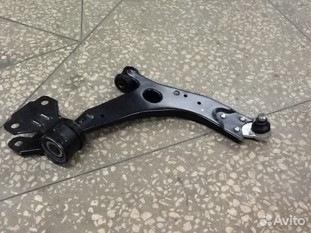 Рычаг передние правый Форд фокус 3
