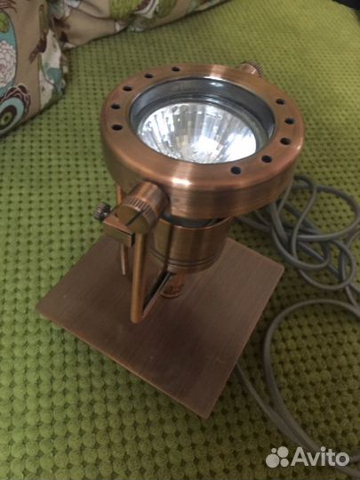 Светильник