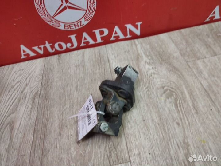 Рулевой карданчик Mercedes-Benz S W140 M104.994 3