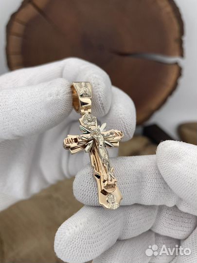 Золотой крест лучи