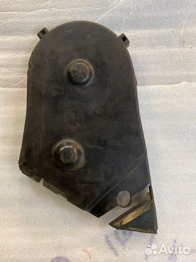 Крышка ремня грм Volkswagen Passat B3 1.8 RP