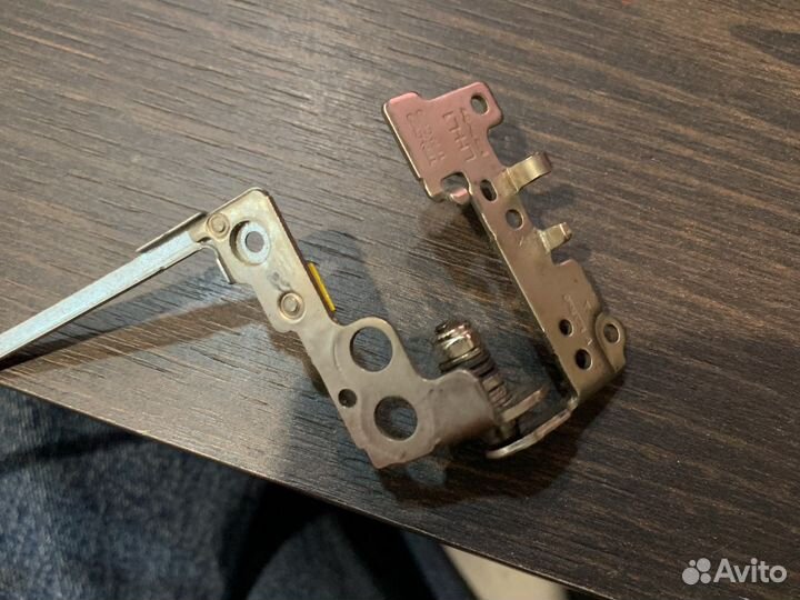 Петли для ноутбука HP 15-bs пара