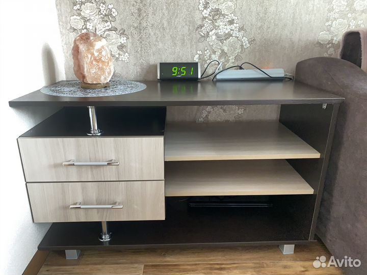 Тумба под тв