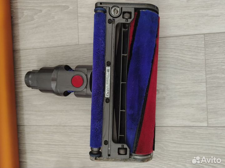 Пылесос Dyson v8 absolute